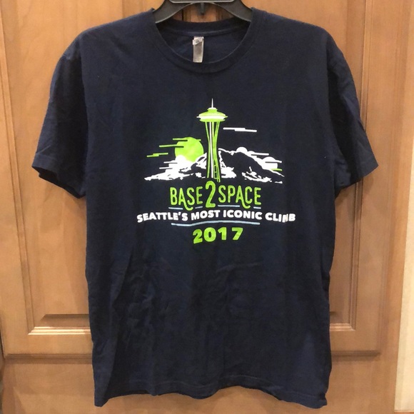 Vintage Other - Seattle Base to Space race Space Needle Mt. Rainier 100% cotton boxy fit t-shirt